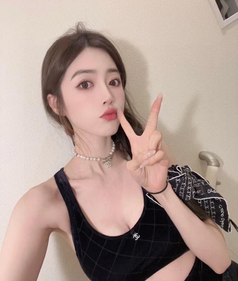 Ch**el necklaces